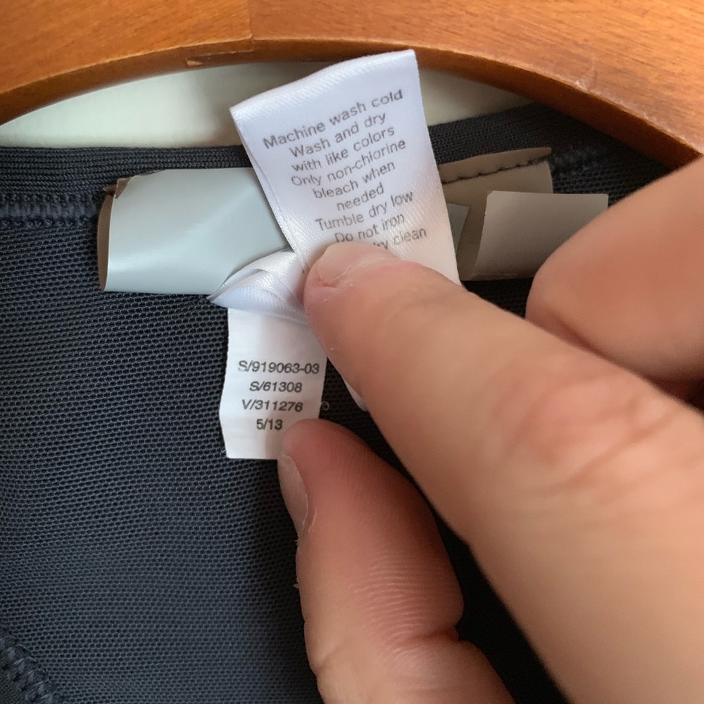 🌸 ATHLETA Turbocharge Racerback Tank Top - Picture 8 of 8